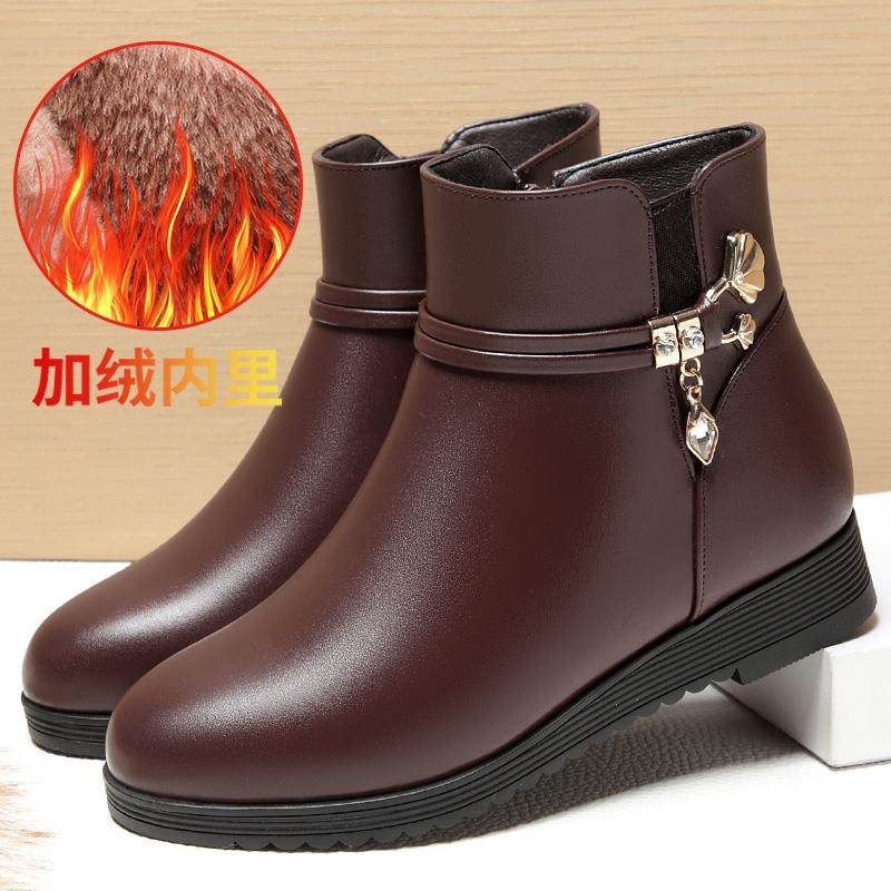 正品妈妈鞋冬季鞋女士皮鞋子中年棉软鞋真皮底加保暖绒靴子中老年