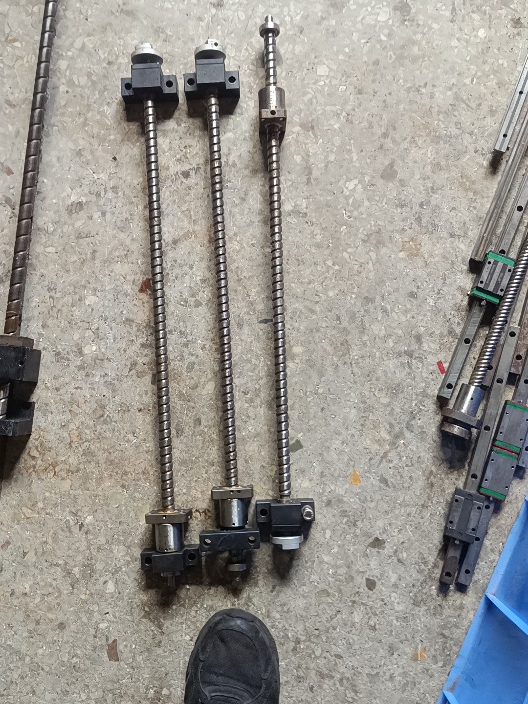 上银15研磨丝杆长640