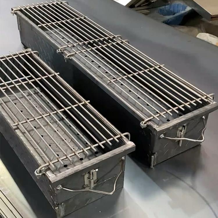 木炭烧烤炉商用摆摊夜市商用烧烤架加厚钢板大号炉子户外露营家用配件