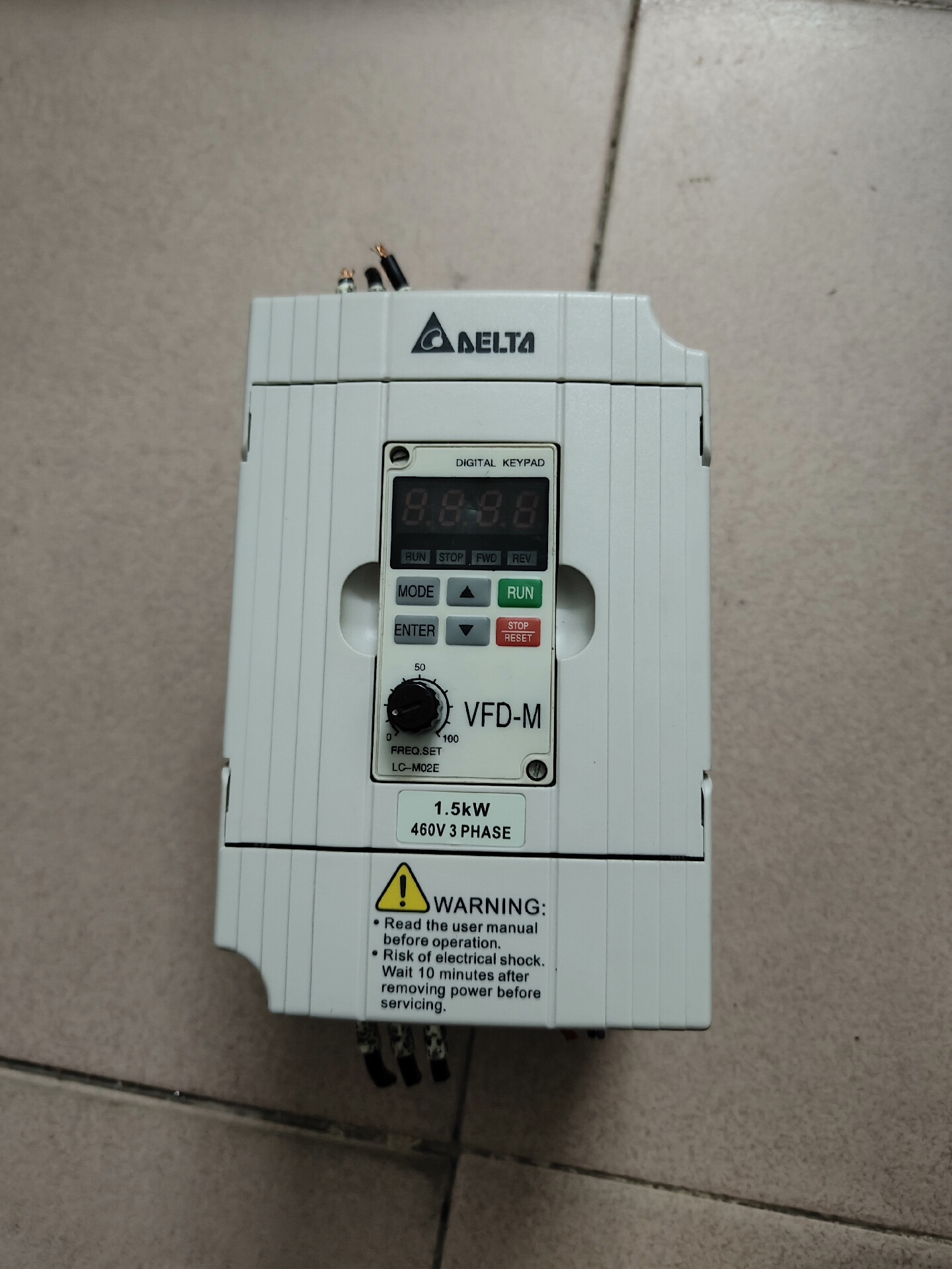 台达M型1.5KW，输入电压380V，VFD015M43B，