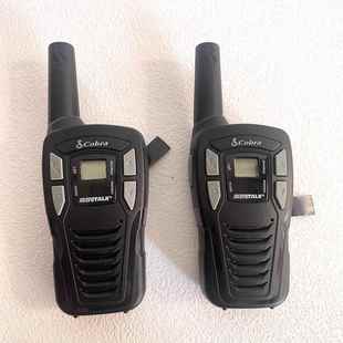 老美大品牌对讲机 缺少后盖 新的 一对(两个)价 电池自备