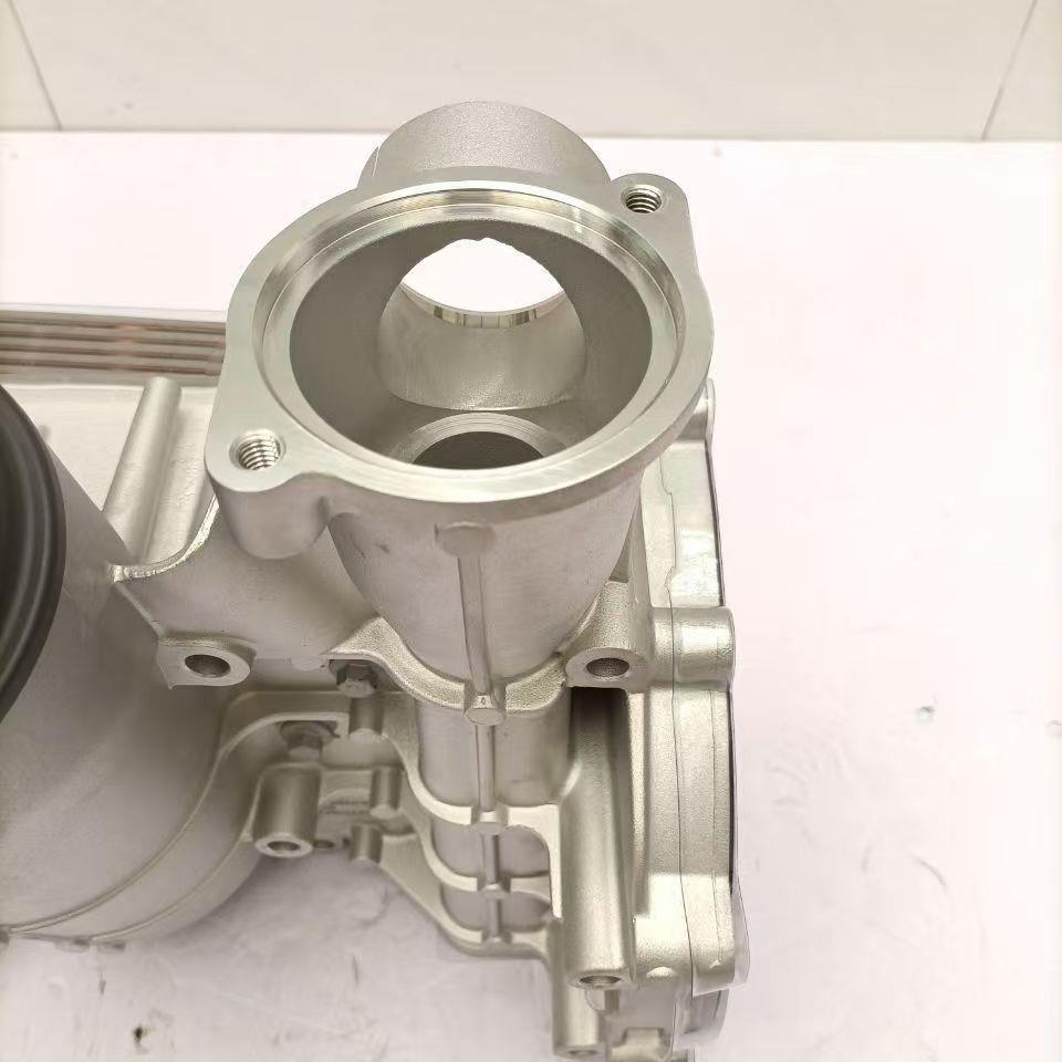 潍柴机油滤清器及冷却器总成1001995518适用潍柴P8发动机