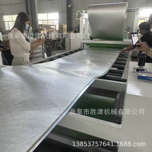 彩钢瓦隔音棉复合机彩涂卷屋顶屋面覆橡塑棉贴合机橡塑棉复合机