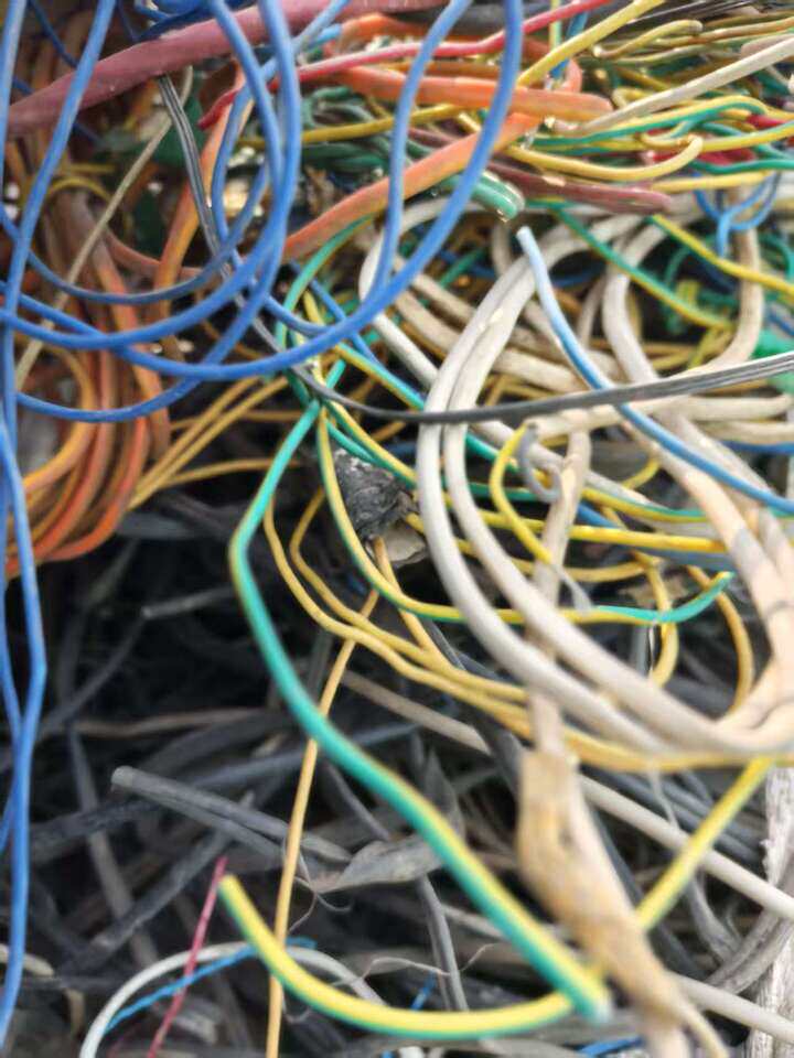 3月22日徐州市处置废旧杂线约640公斤网络拍卖公告