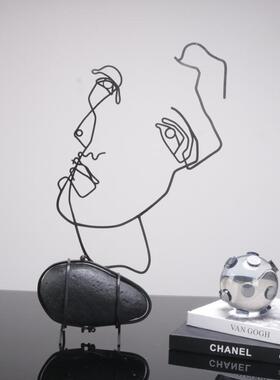 现代简约欧式轻奢黑色抽象人物摆件样板房售楼处书房客厅软装饰品