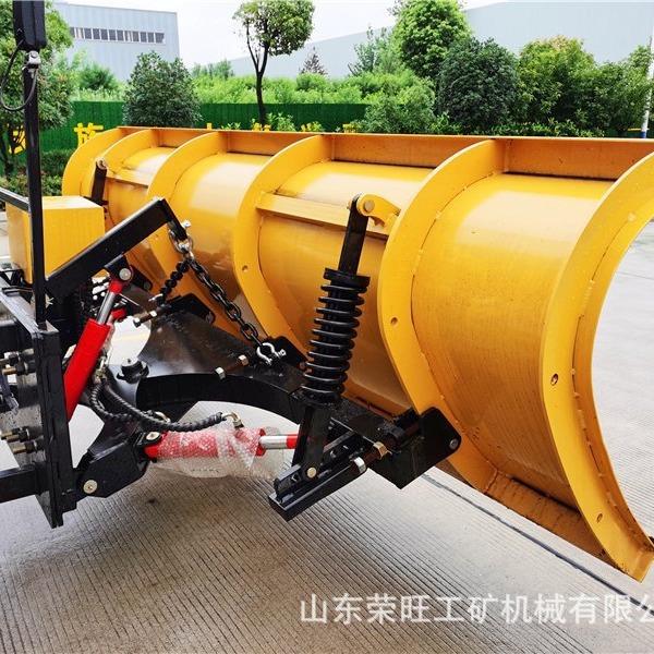 车载式破冰除雪机市政环卫车载式堆雪铲路面养护铲车改装扫雪板