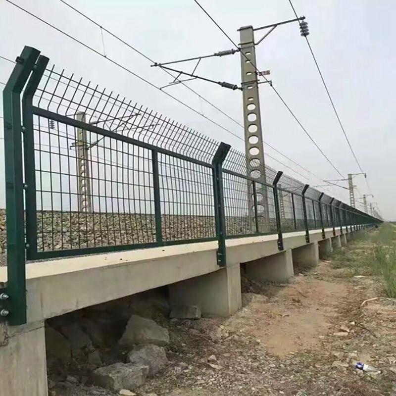 铁路防护栅栏护栏网80018002高铁框架铁丝防护隔离围墙钢丝网围栏