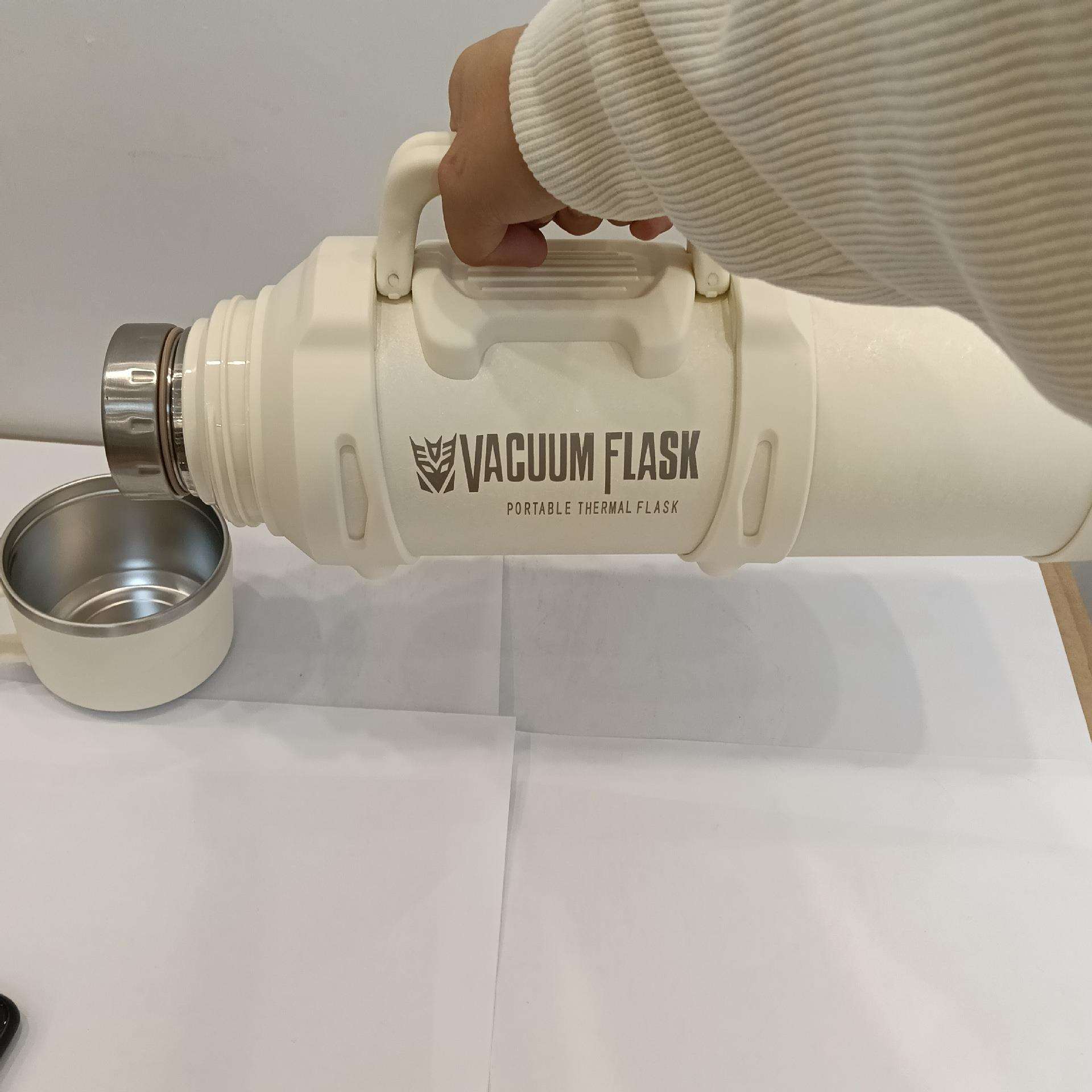 保温水壶高颜值不锈钢大容量2500ML家用便携车载厂家直销茶水分离
