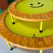 小型器材幼儿园笑脸跳跳床室内外训练蹦床弹跳宝宝蹦统儿童家用感