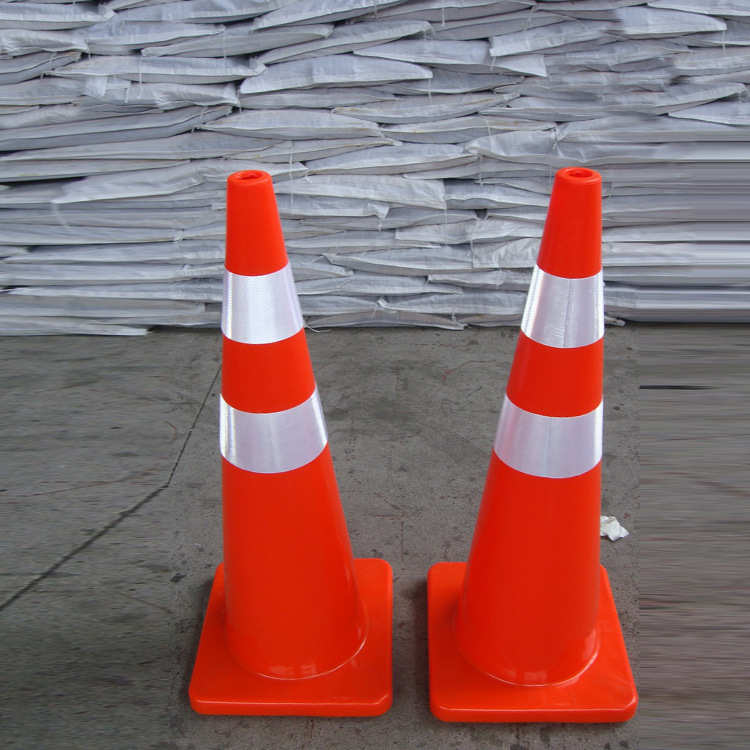 道路设施厂家供应pvc路90cm锥路标交通锥路障锥路安全pvc反光
