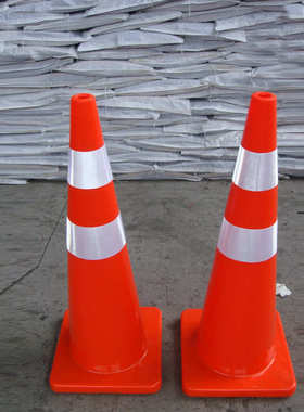 供应pvc90cm路标锥路厂家道路设施锥反光路pvc锥交通路障安全