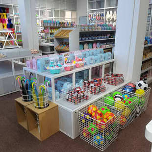 连锁集合店大卖场货架化妆文具零食百货潮玩店中岛展示柜整店设计