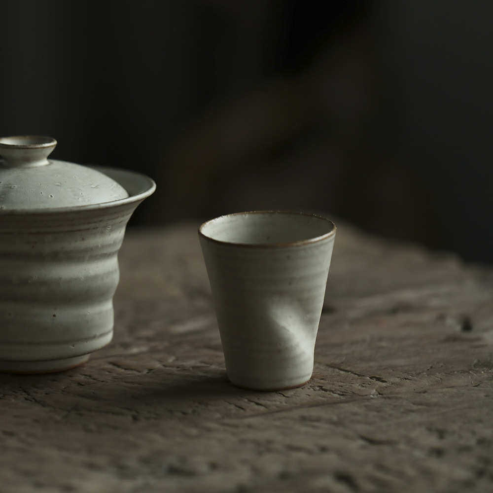 晴先生手绘手捏粉引陶瓷茶杯复古侘寂风家用主人杯品茗杯个人单杯,餐饮具,茶杯,淘宝优惠券,粉丝福利购,淘宝优惠卷