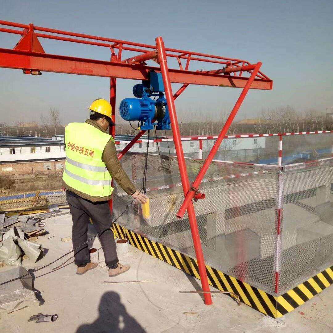 建筑用全自动直滑式小型吊运机楼房四柱吊机建筑起重机生产加工