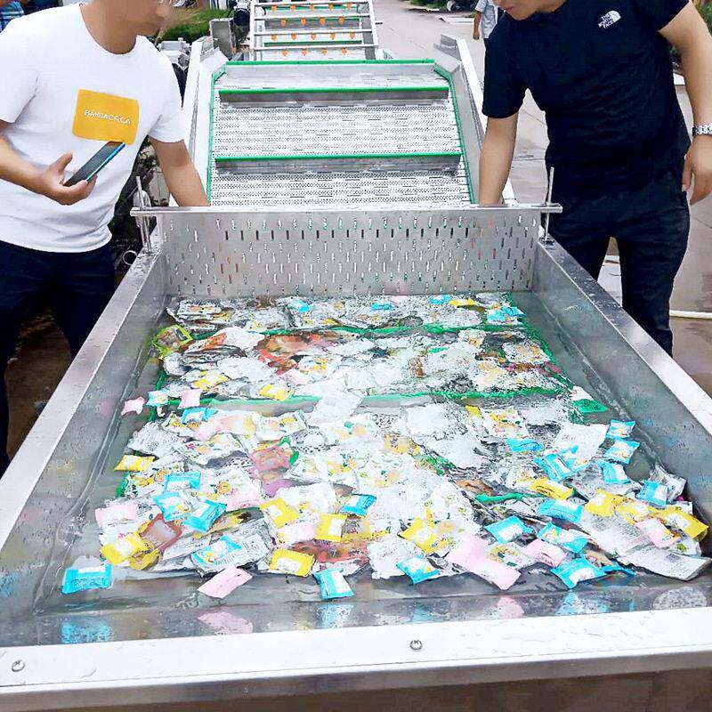 休闲小零食清洗降温机包装袋破袋浮选清洗机自动洗袋风干烘干机