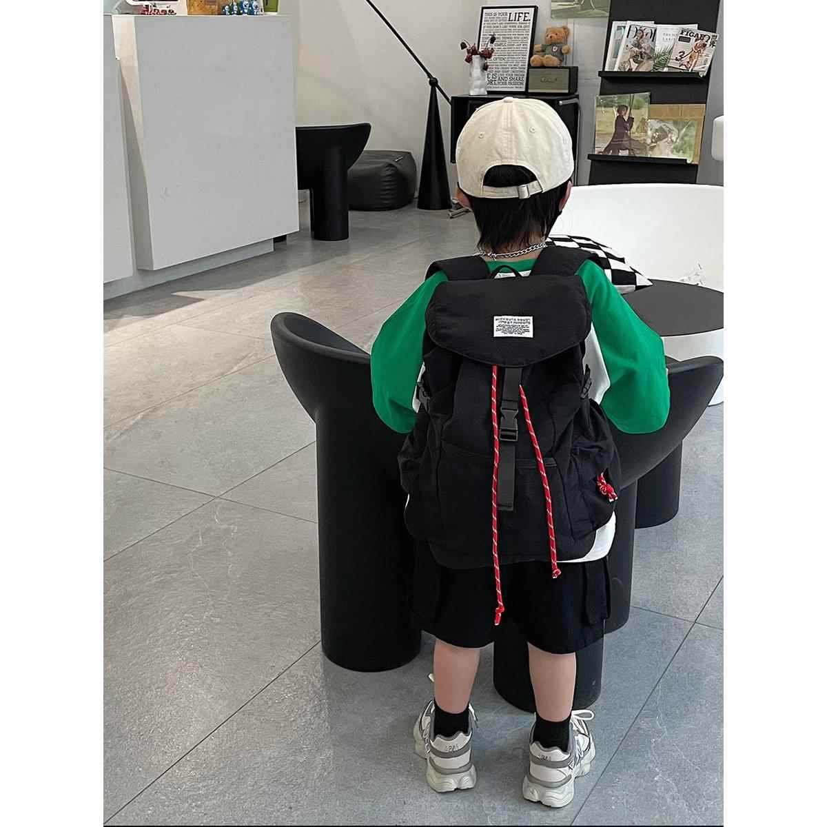 幼儿园小学生书包潮酷洋气男女童宝宝双肩包小男孩出游大容量背包