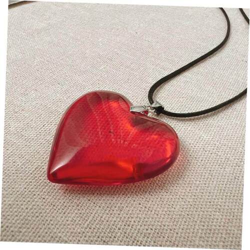 Red glass heart pendant necklaces women 红色玻璃心形吊坠项炼