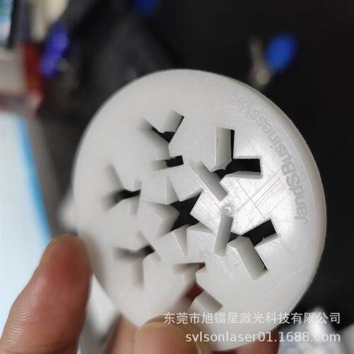 有机玻璃木板材1-20mm加工雕刻机设备 激光切割刻字镭射机工厂供
