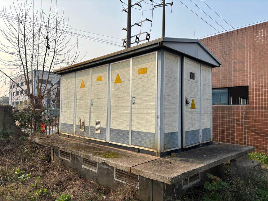 4月20日成都市通信设备公司土地、房屋建筑物及机器设备等整体破产财产网络拍卖公告