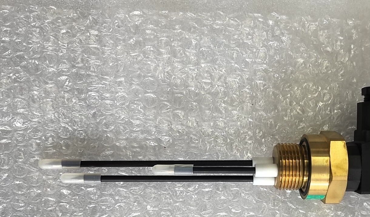 原装进口油水分离器，三针传感器电极
