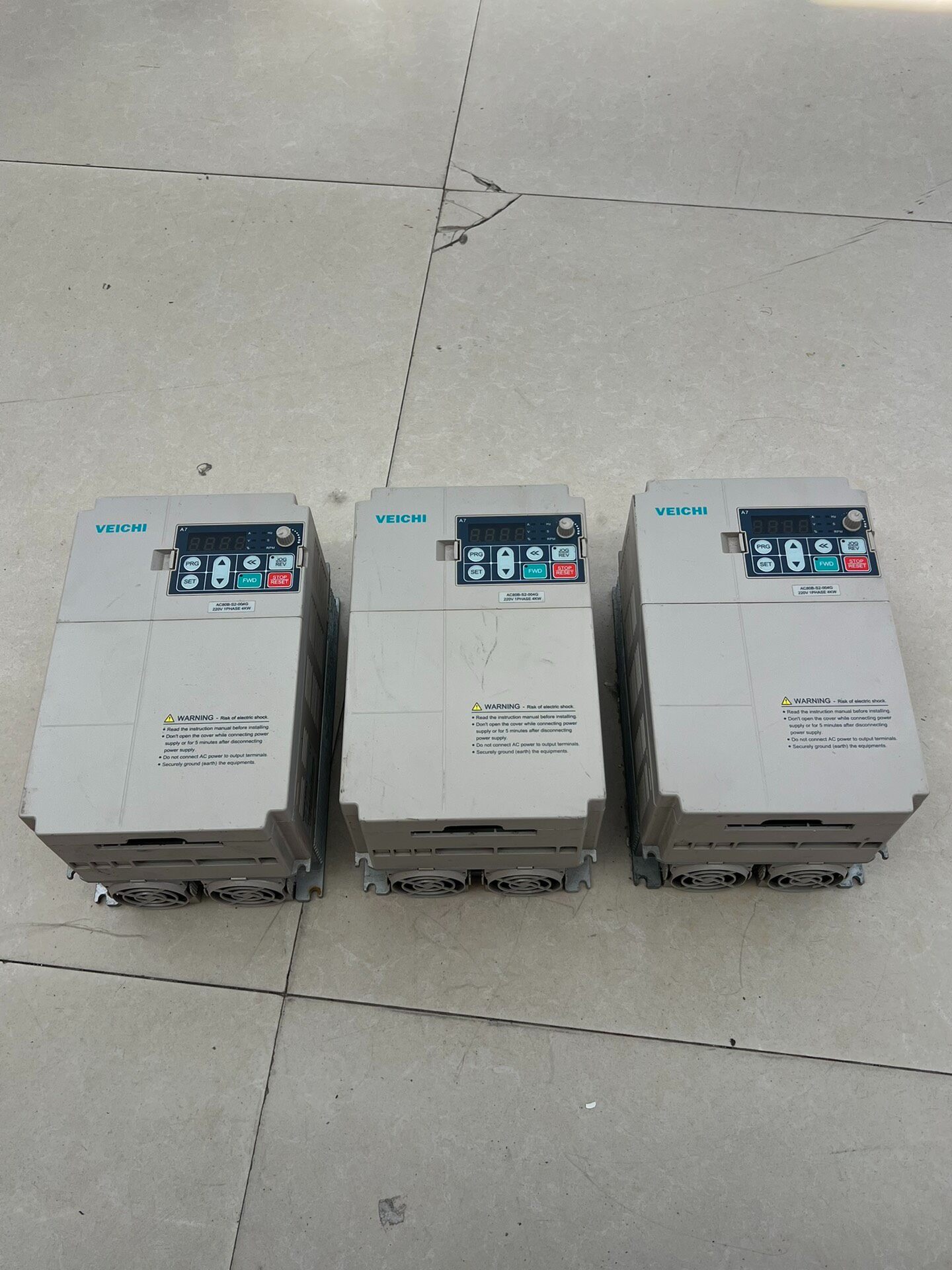 伟创变频器AC80B-S2-004G，4KW