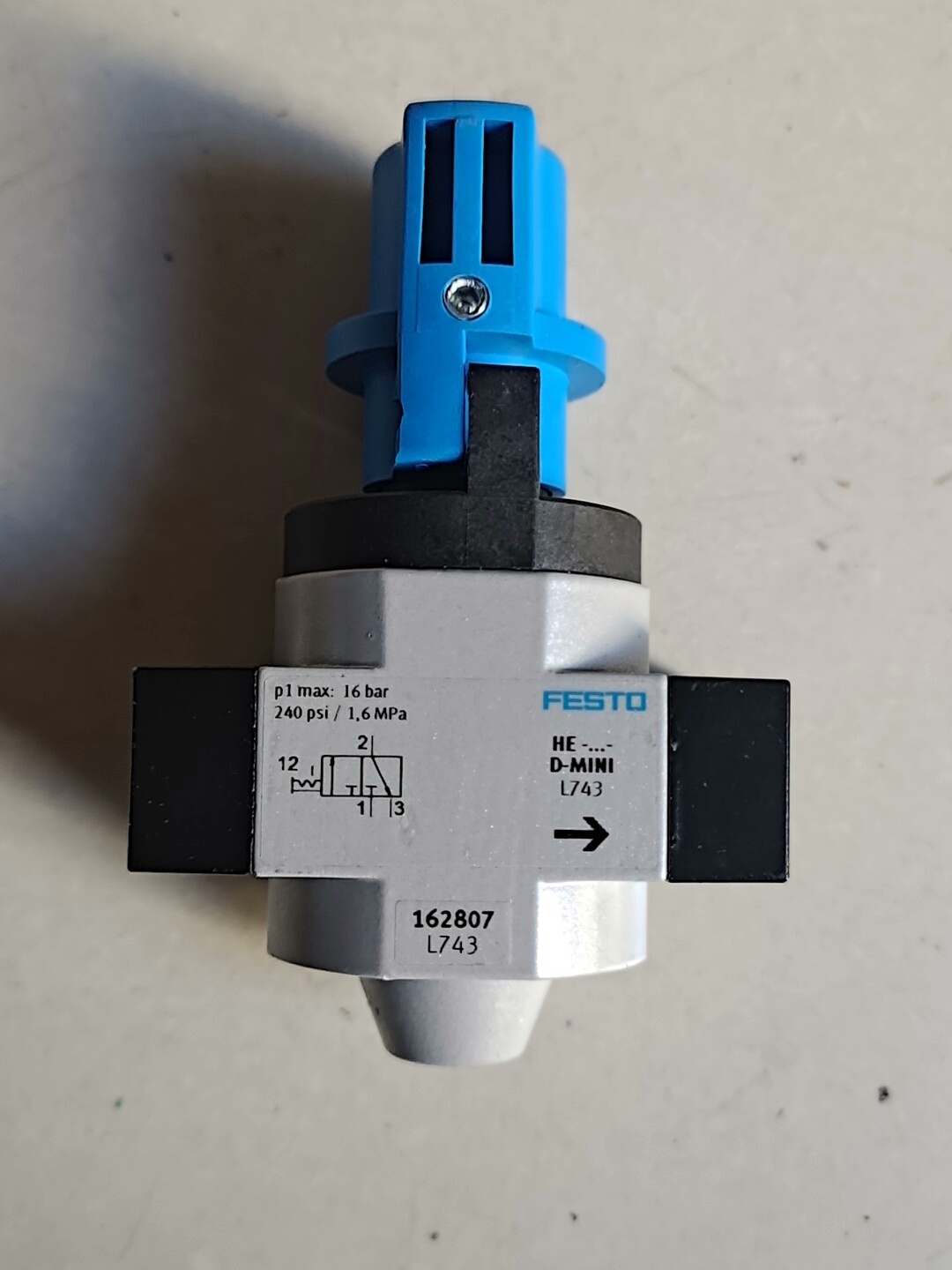 全新无包装盒FESTO费斯托气源调压阀162807&mdash;L743