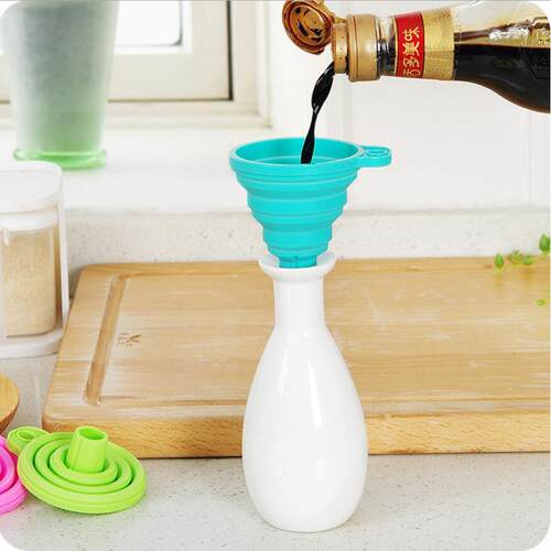 Candy-colored silicone expandable funnel, creative and porta