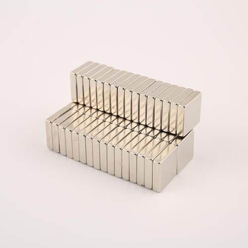 工厂现货正方形强力磁铁F20X20X2/3/5/10mm吸铁石钕铁硼强磁方块