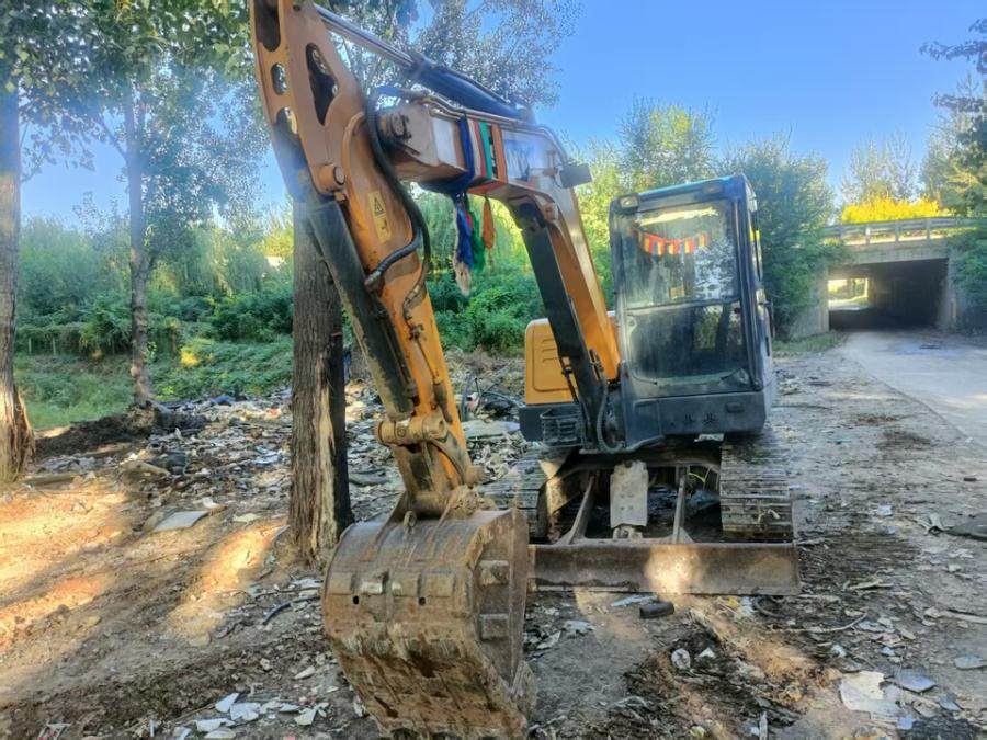 1月9日北京三一挖掘机网络拍卖公告