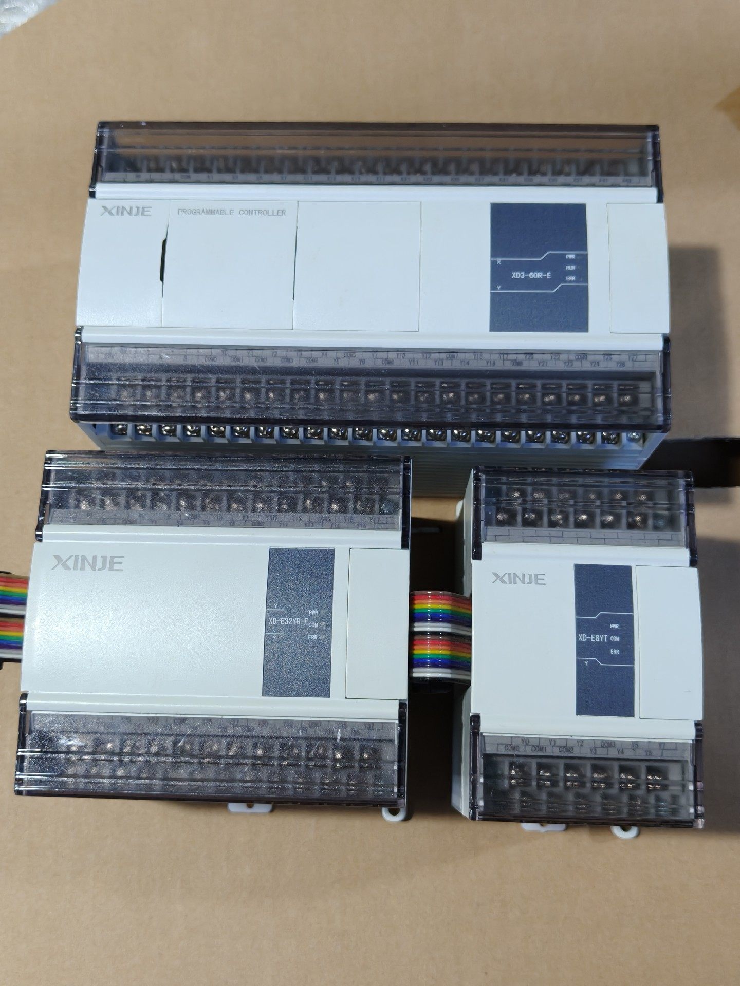 实验机拆下几乎全新信捷PLC