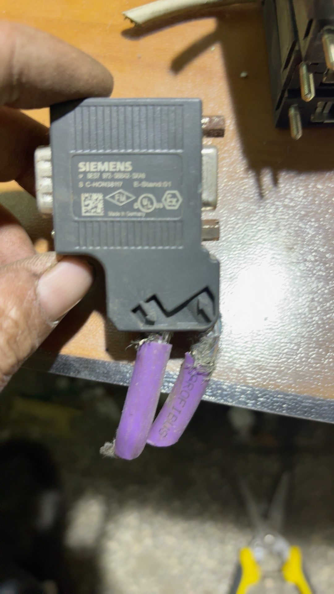 西门子DF数据插头6ES7-972-0BA42-0XA0单价