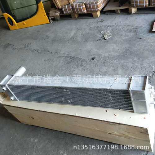 挖掘机水箱 pc130-7水箱液压油散 中冷器挖掘机配件