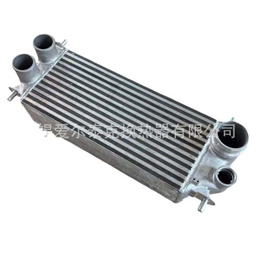 定制F150猛禽原装位中冷器采用先进的偏置翅片更效降低进气温度