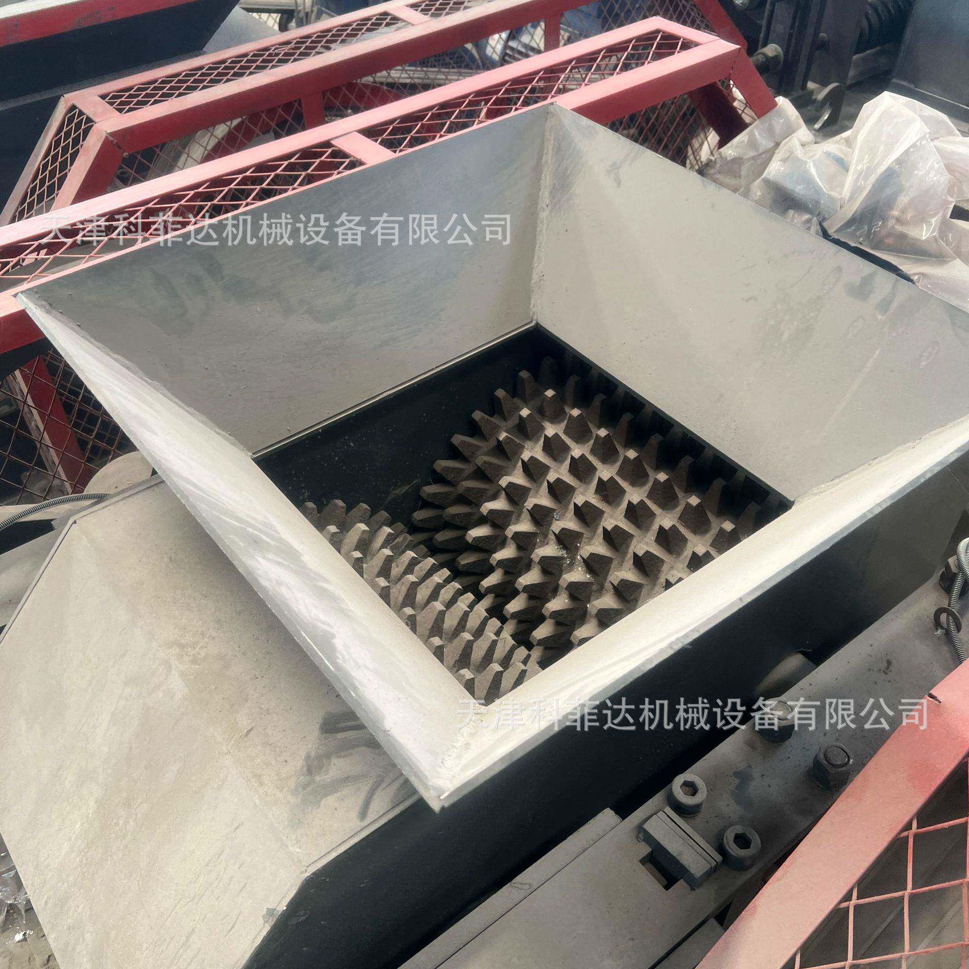 2PGC800X600双齿辊式破碎机煅后石油焦矸石煤块破碎机现货