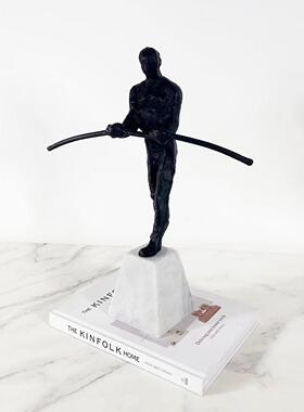 现代极简轻奢黑色合金平衡人物摆件抽象人像极简样板房软装饰品