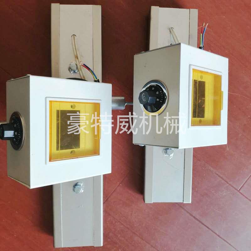 塑胶跑道摊铺机塑胶跑道发热板手动EPDM烫板塑胶颗粒电热板