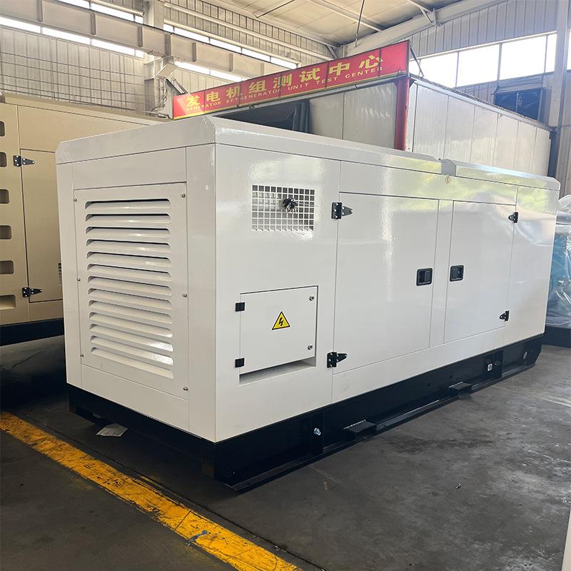 玉柴150kW静音发电机组发动机YC6MJ500L-D21配斯坦福发电机养殖场