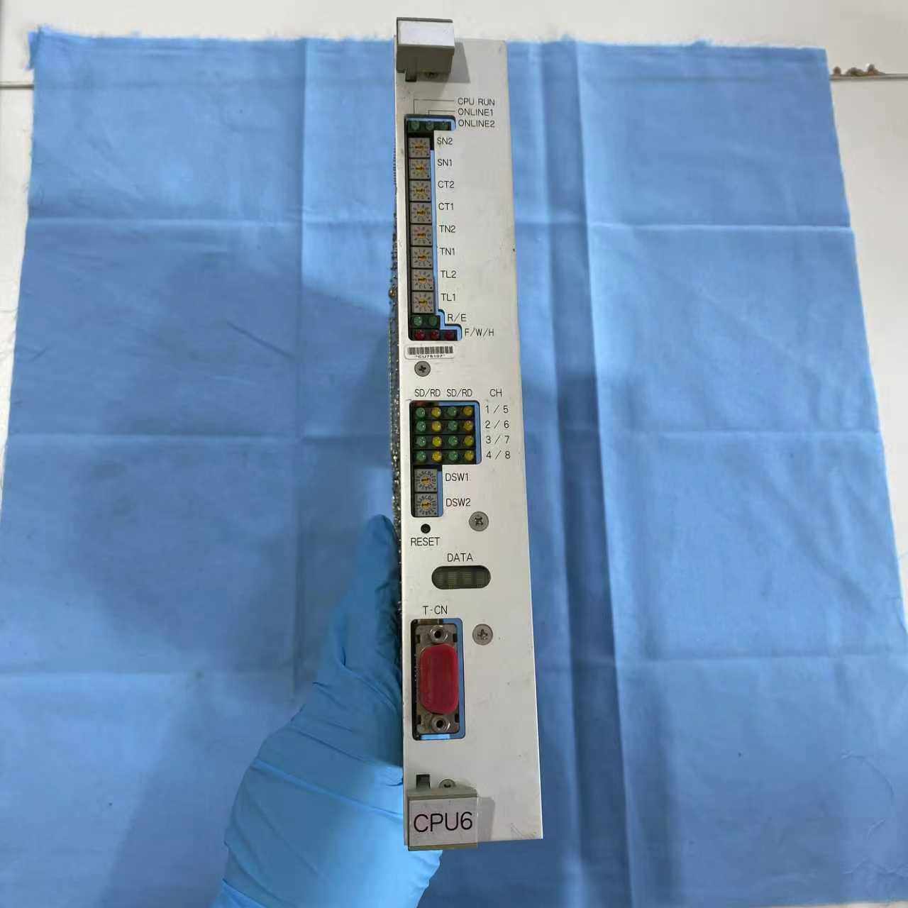 三菱PLC CPU6主板 R71-CPU6B 功能完好 成色