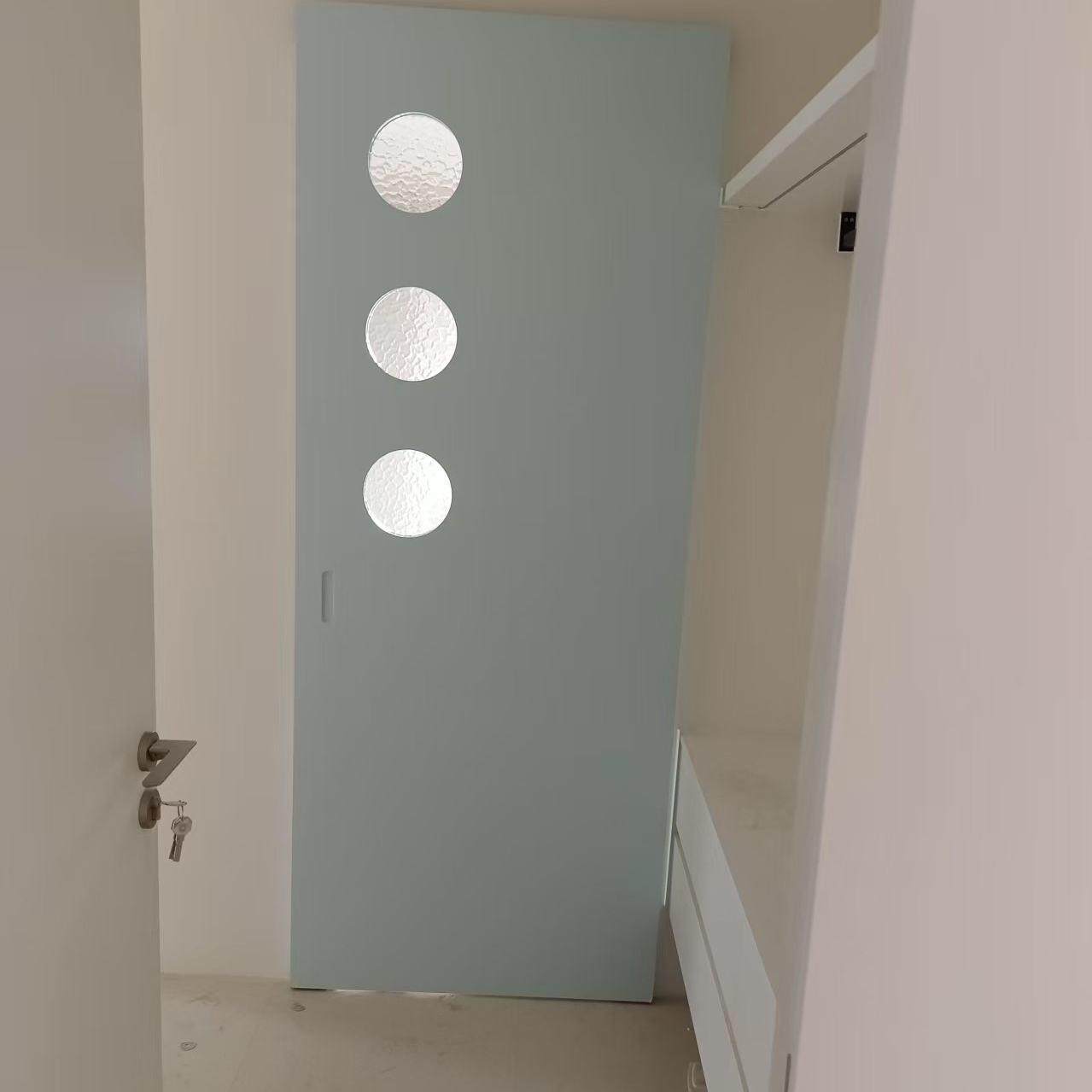 淡蓝色洞洞幽灵门厨房卫生间玻璃门无轨推拉口袋门吊轨移门可调色