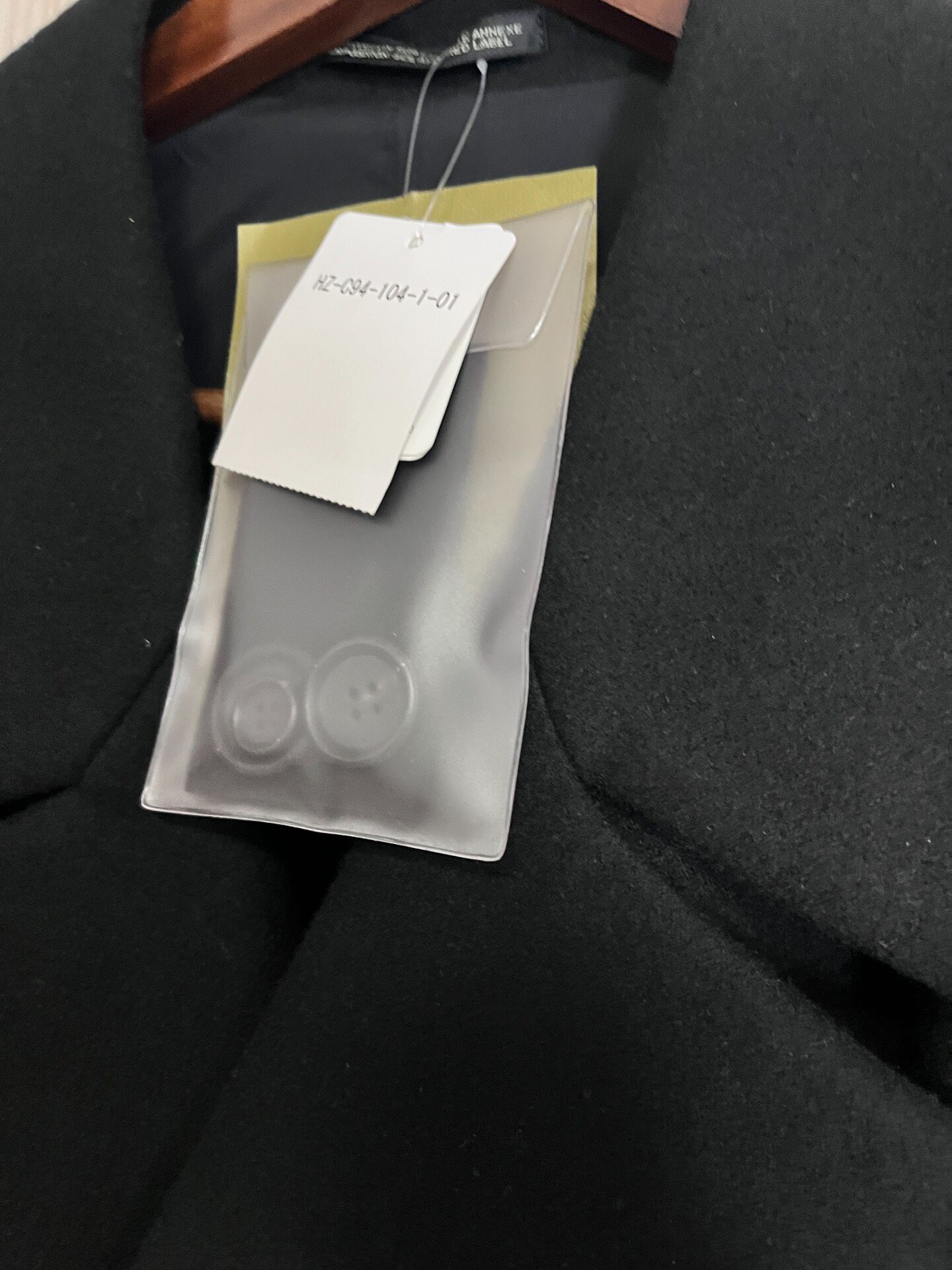 Yohji Yamamoto 11AW Long Coat — label