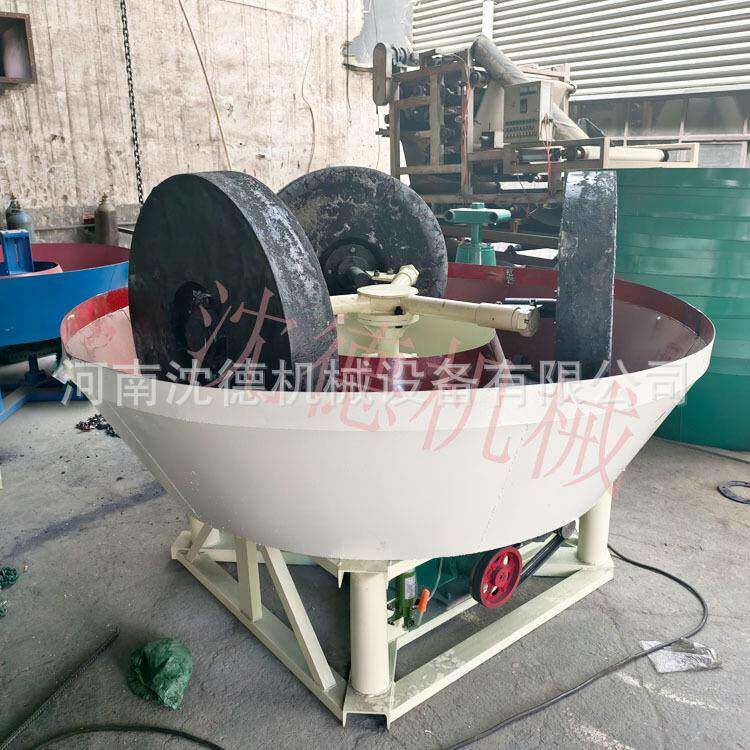 非洲岩金矿湿碾机三轮全自动混汞淘金碾碎机加工金矿用的水碾子