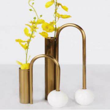 现代简约创意U形金属花器花插花瓶样板房售楼处桌面玄关软装饰品