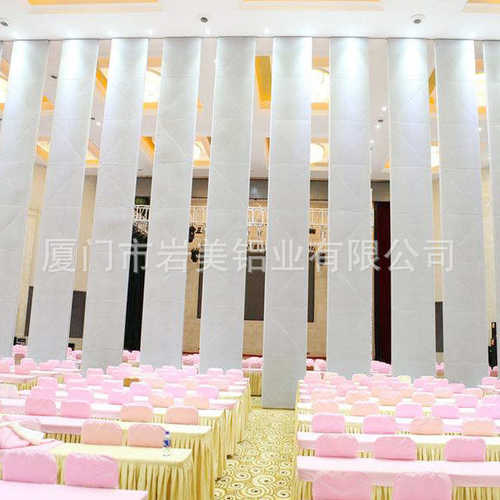 长期供应 酒店折叠活动移动高隔断 办公室家具隔音移动高隔断