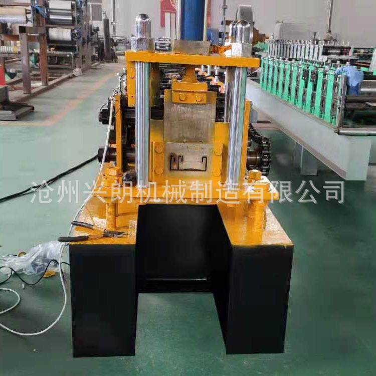 厂家供应C型钢机设备镀锌板彩钢板小型C型钢机C型钢机厂家