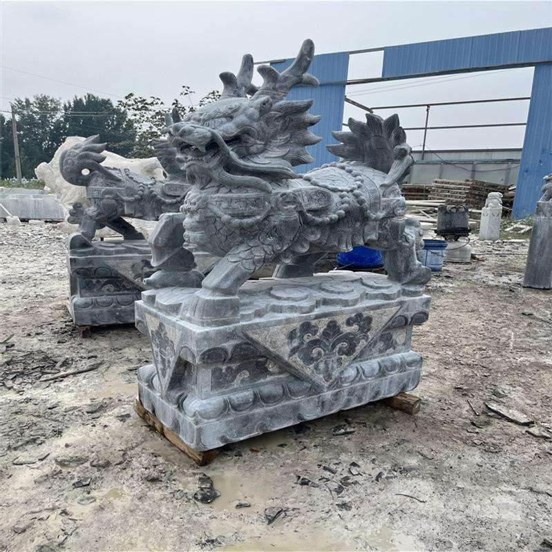 看门护院庭院麒麟摆件 别墅小区酒店公司门口户外青石石雕麒麟