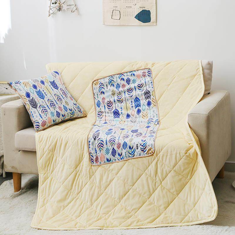 新款冬季厚抱枕被子用珊公瑚绒毛毯办室靠垫沙发汽车加折叠午睡枕