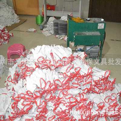 新款直销棉纱手套 耐磨纯棉线防护点塑尼龙针织劳保700G防滑耐油