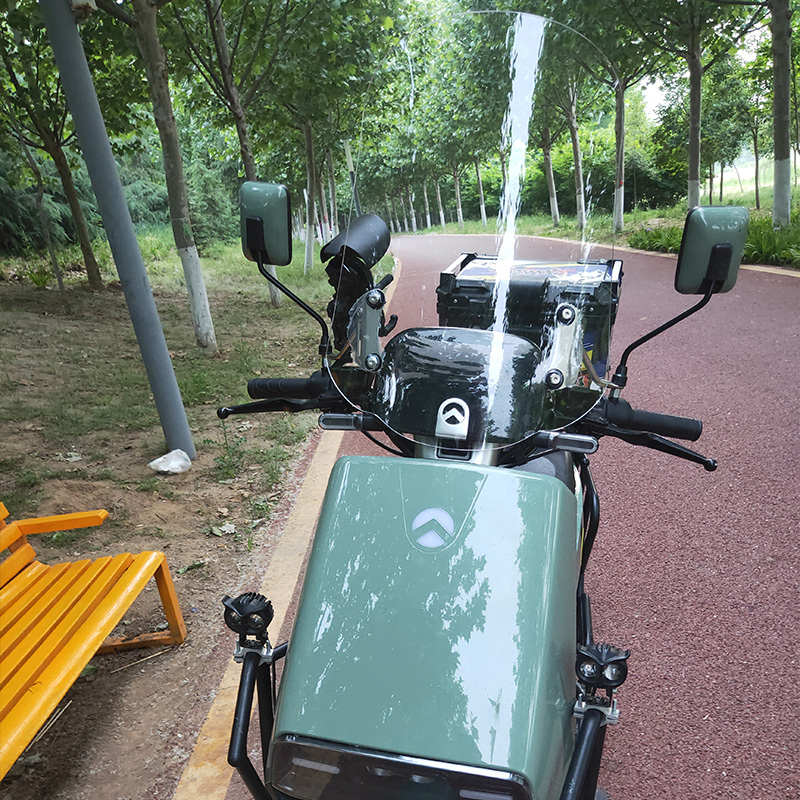 适用金箭星迈700S 600 650电动车前风挡玻璃改装透明挡风板配件