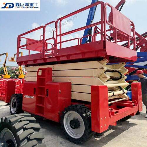 越野剪叉式升降平台升降车电动汽油履带式空作业空作业车