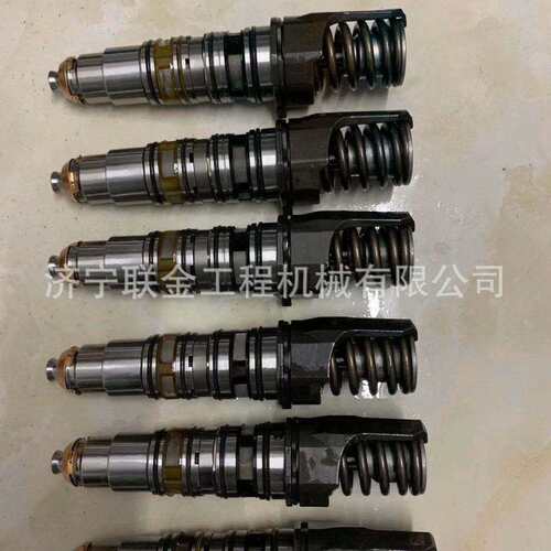 三一挖掘机全车配件三一挖掘机SY75 135 215发动机喷油器